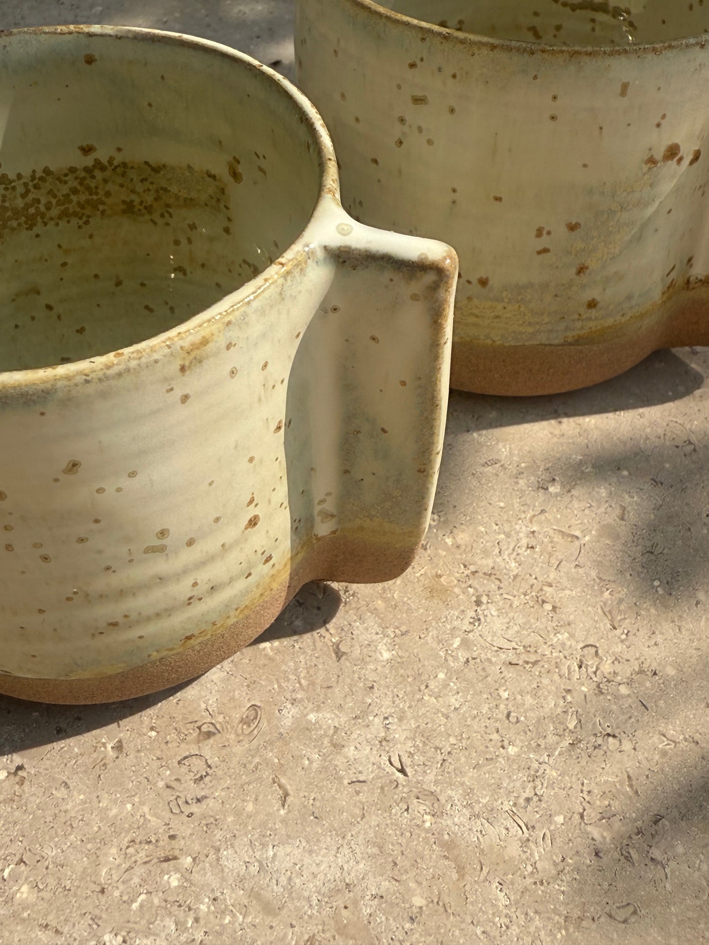 Tasse avec anse